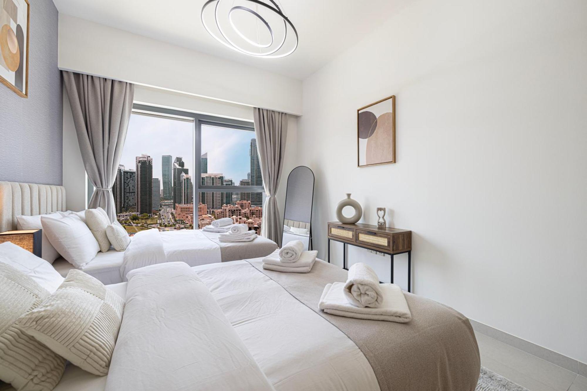 Appartement 5 Minute Walk To The Fountains! Full Burj Khalifa View! 5-star Pool & Gym! Dubai